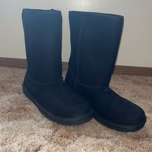Black Arizona fuzzy boots